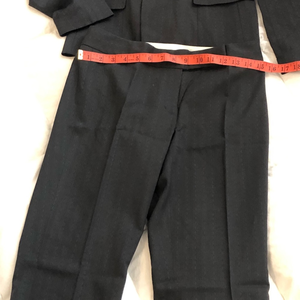 ElieTahari pantsuit-๐ผSize 4๐ผ๐ผ - Picture 9 of 15